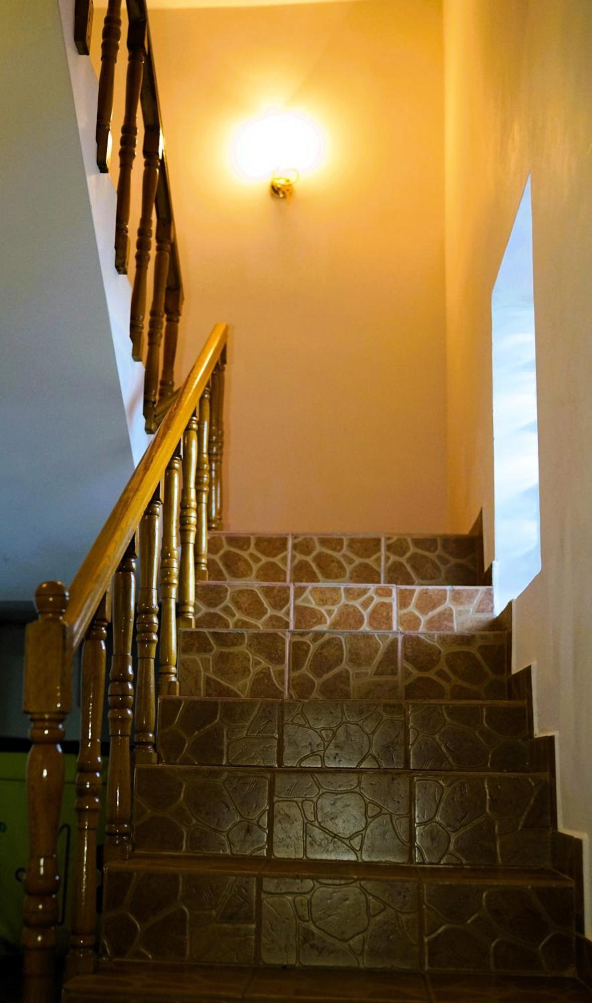 Hotel Popasul Galesean Galesu Esterno foto