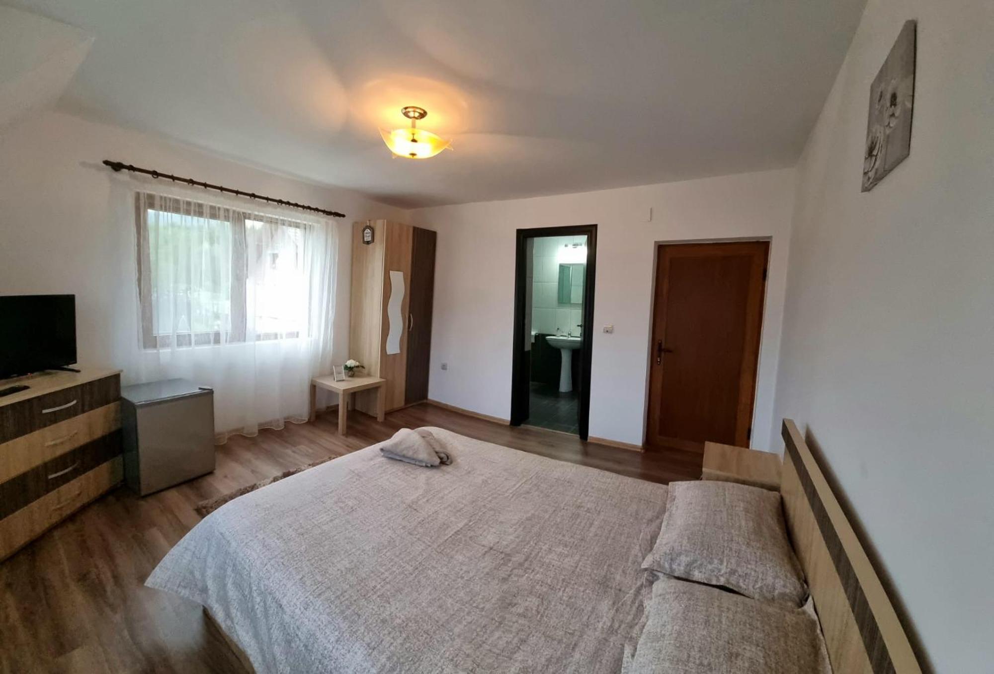 Hotel Popasul Galesean Galesu Esterno foto